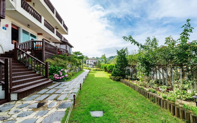 Gyeongju Victoria Diary Pension