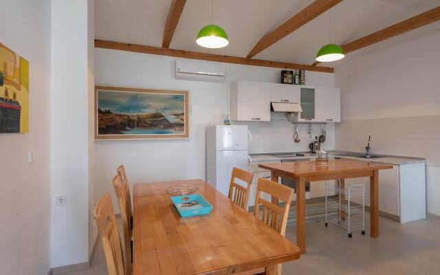 Apartment Square
