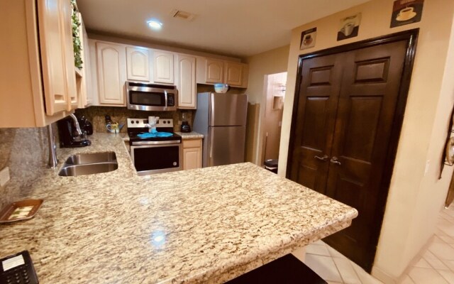 Baja 305 - 2 Br Condo