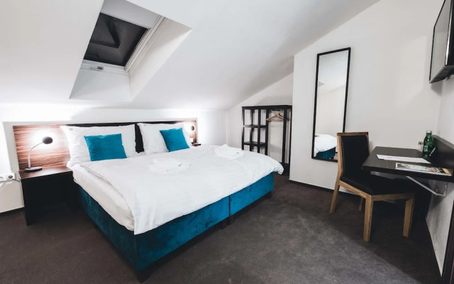 Boutique HOTEL 11