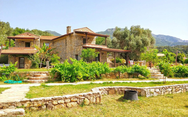 Zephyros Hotel