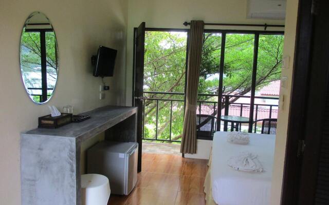 Phi Phi Green House