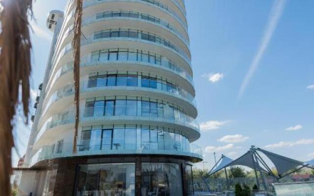 White Tower Mamaia Apartament 608