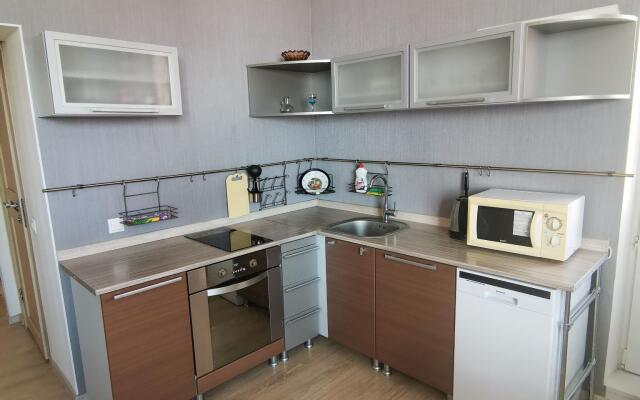 Apartments on Verkhnyaya Embankment 145/11