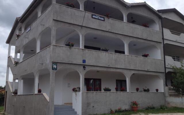 Apartments Dakovic