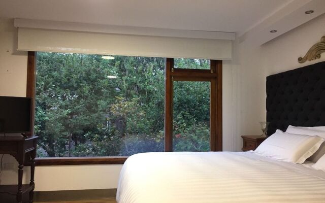 Dolce Lobo Boutique Stay