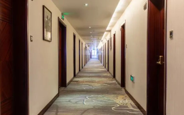 Shenlong Hotel