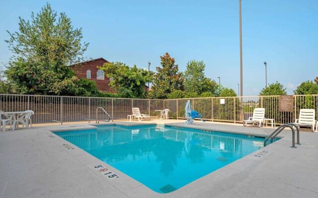 Comfort Suites Oxford I-20 Exit 188