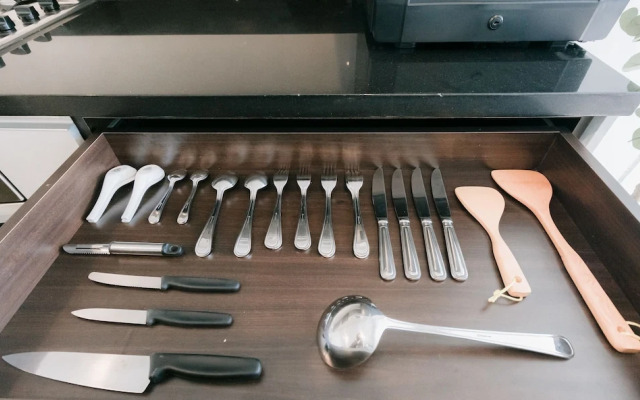 Blue Arch Suites - The Notre Dame Saigon