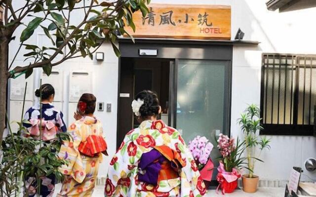 Breeze Shortstay Female Only