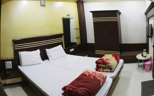Hotel Aaditya by OYO Rooms