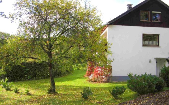Apartment With 2 Bedrooms in Dahlem, With Furnished Garden and Wifi -