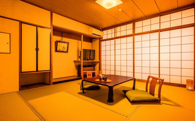 Ooedo Onsen Monogatari Premium Enakyo