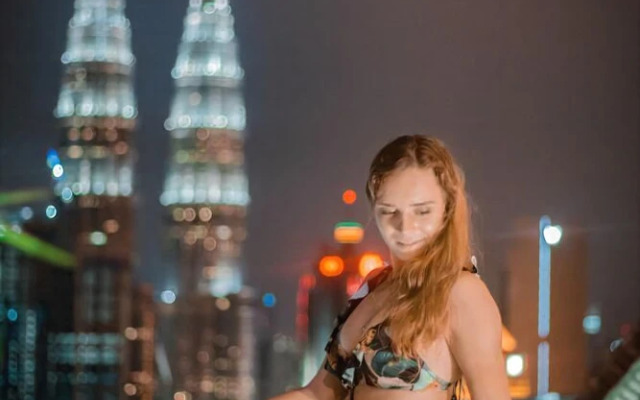 Expressionz Professional Suites by Rsq