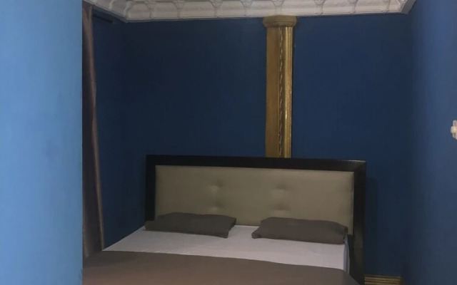 Riklyn Hotel