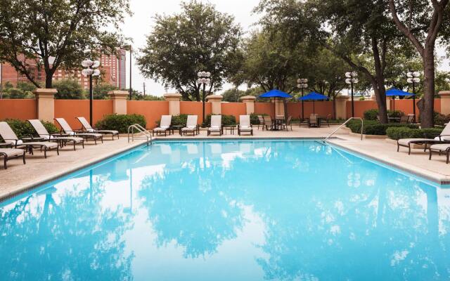 Sheraton Suites Market Center Dallas