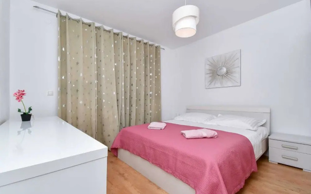 Apartment Ela