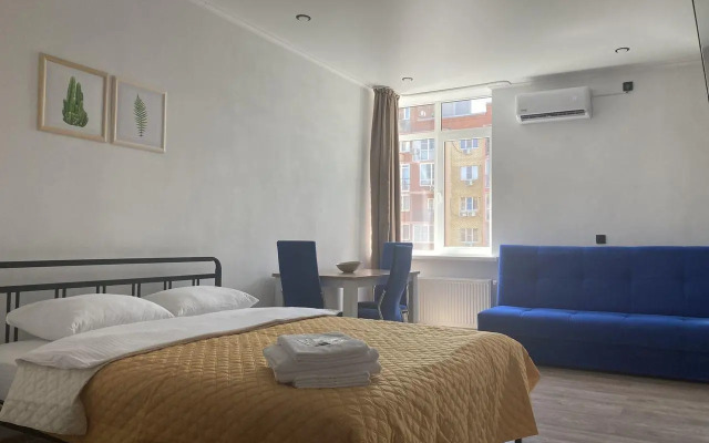 Apartments on Savushkina 6J
