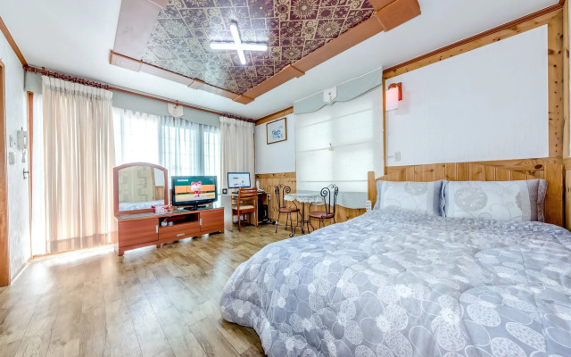 Gyulhyanggi Pension