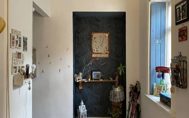L House