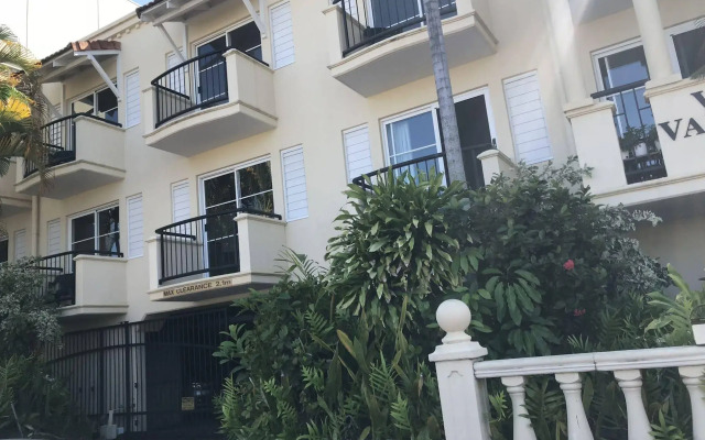 Villa Vaucluse Apartments of Cairns