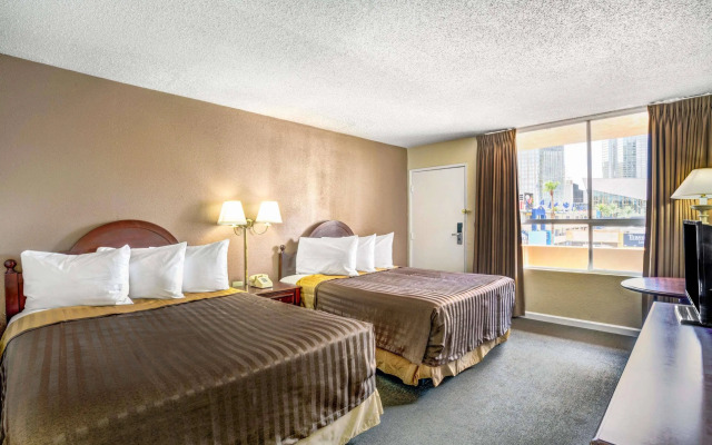Travelodge by Wyndham Las Vegas Center Strip
