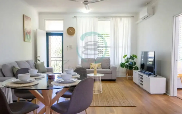 Zen Nest Cozy Lawn Minimalist