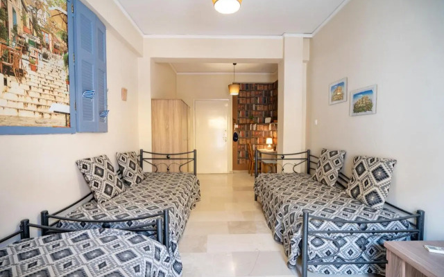 Acropolis Athens 1 bedroom 6 persons apartment.