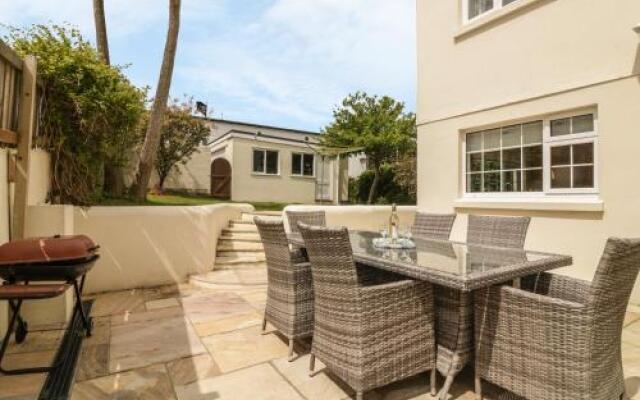 Marine Cottage