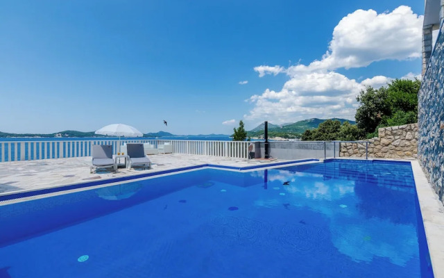 Sun & Sea Apartments