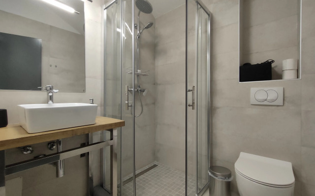 Hedera Estate, Hedera A1