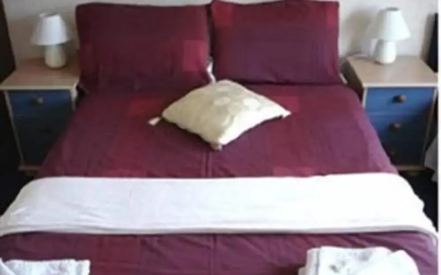 Clarron House Hotel