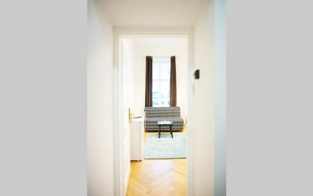 Urban City Apartment - Contactless Check-In