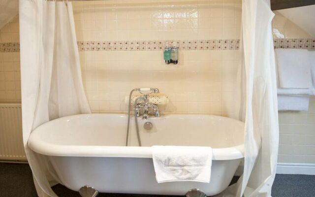 Cromwell Lodge Hotel by Greene King Inns