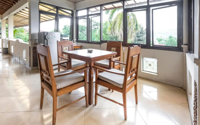 RedDoorz Plus @ Purwodadi