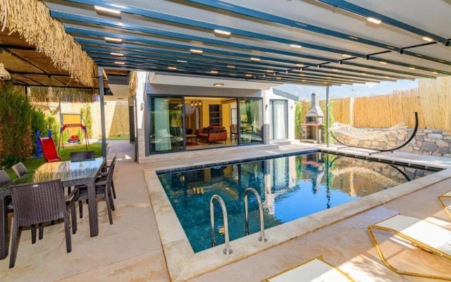 Söğüt 1 - 4 Bedroom with jacuzzi in Fethiye