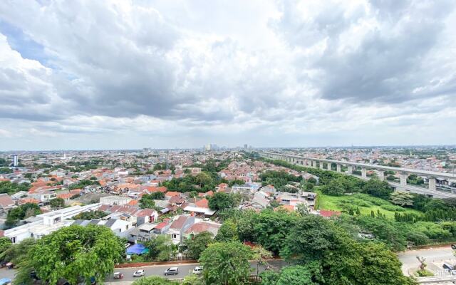 Comfy Studio At LRT City Jatibening Apartment