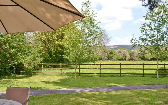 Strawberry Lodge