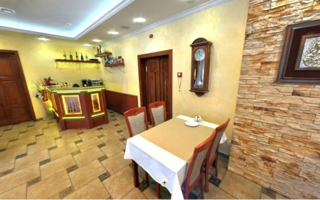 Hotel Forward Pool&Sauna