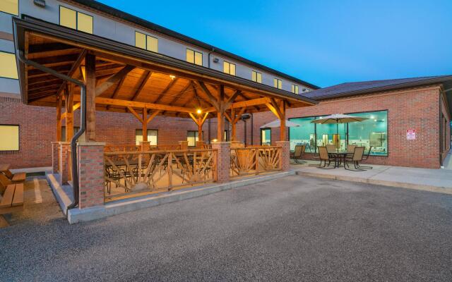 Holiday Inn Express Hotel & Suites ELKINS by IHG