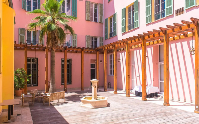 Le Saint Paul Hôtel