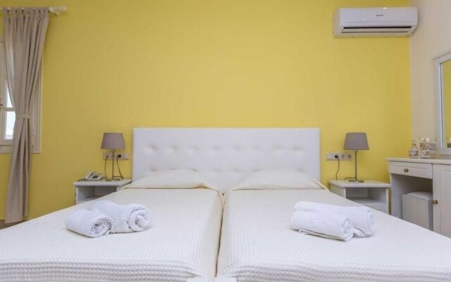 Pyrgos Beach Studios