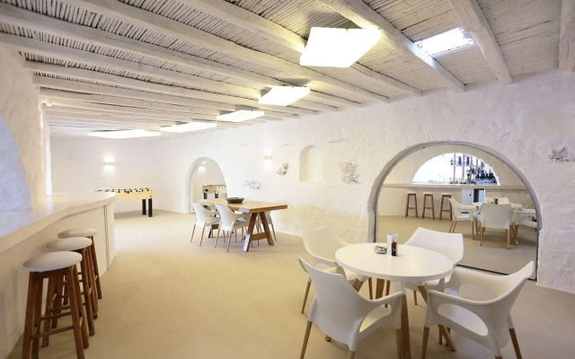 Albatros Club Mykonos