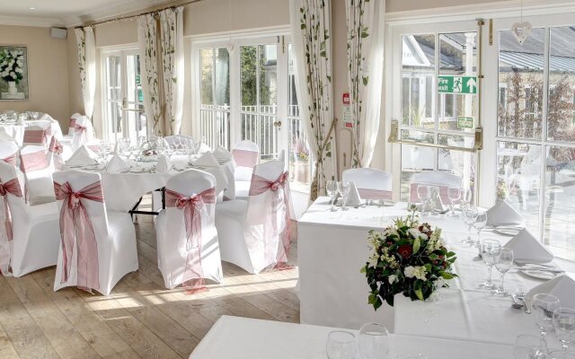 Hadlow Manor Hotel