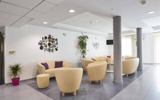 Kyriad Saint Chely d'Apcher - Aire de la Lozère