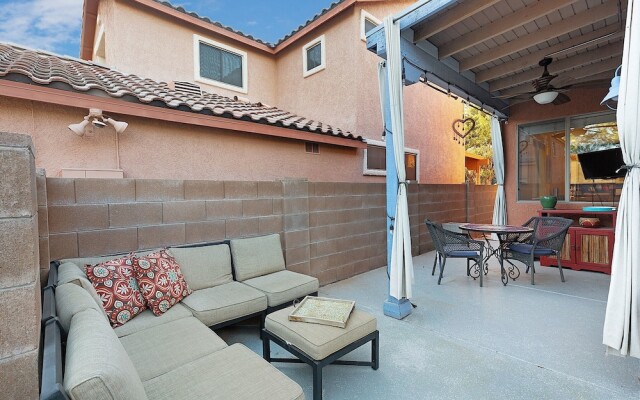 Stylish Southwest 2 BR by Casago