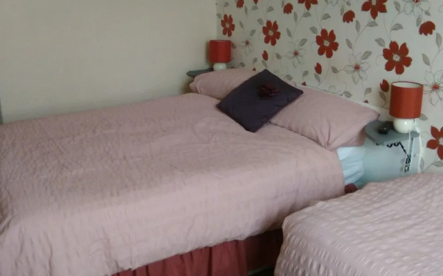 leedshouse guest house