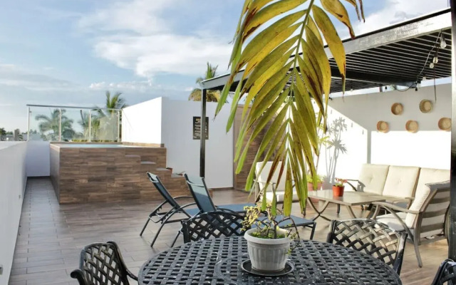 Rincon Colonial Apartments