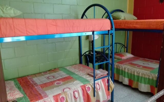 Hostal Guatefriend's - Hostel