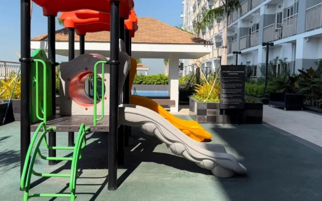 Beautiful 1bed condo Nr Airport, MOA, Makati, Bay